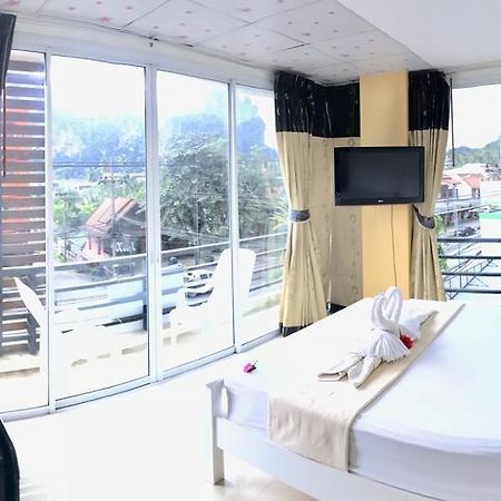 J Apartment Ao Nang Exterior photo