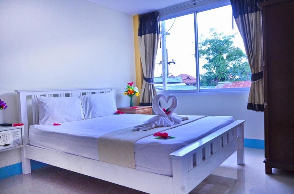 J Apartment Ao Nang Exterior photo