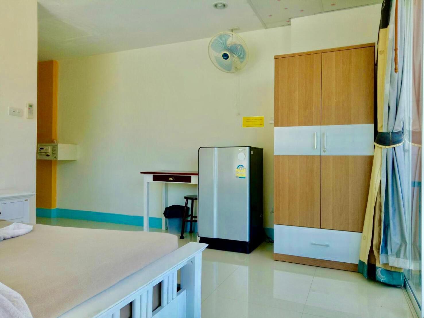 J Apartment Ao Nang Exterior photo