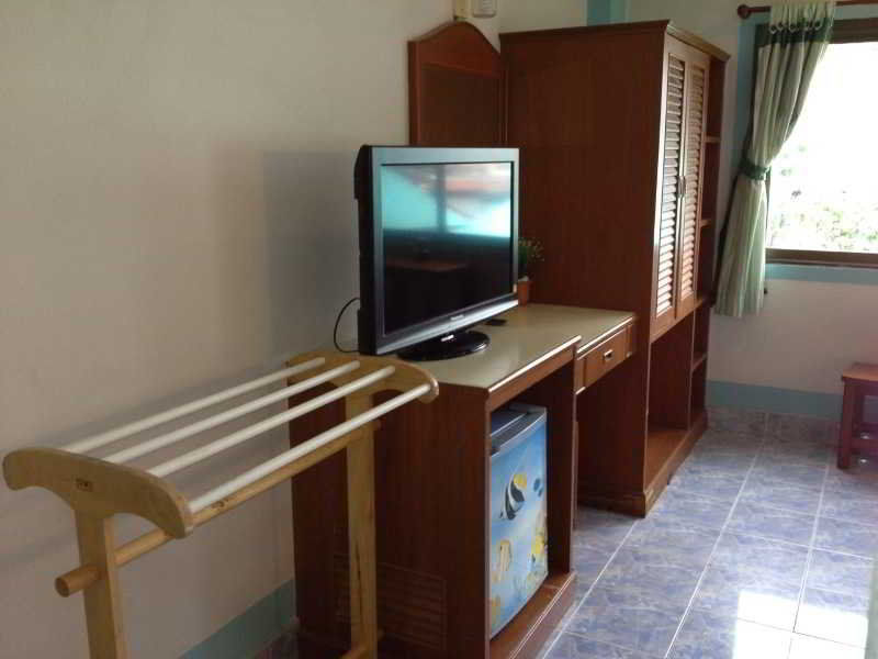 J Apartment Ao Nang Exterior photo