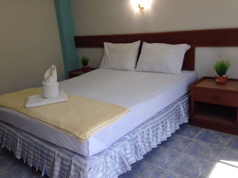 J Apartment Ao Nang Exterior photo