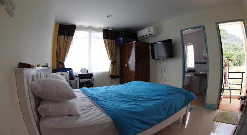 J Apartment Ao Nang Exterior photo