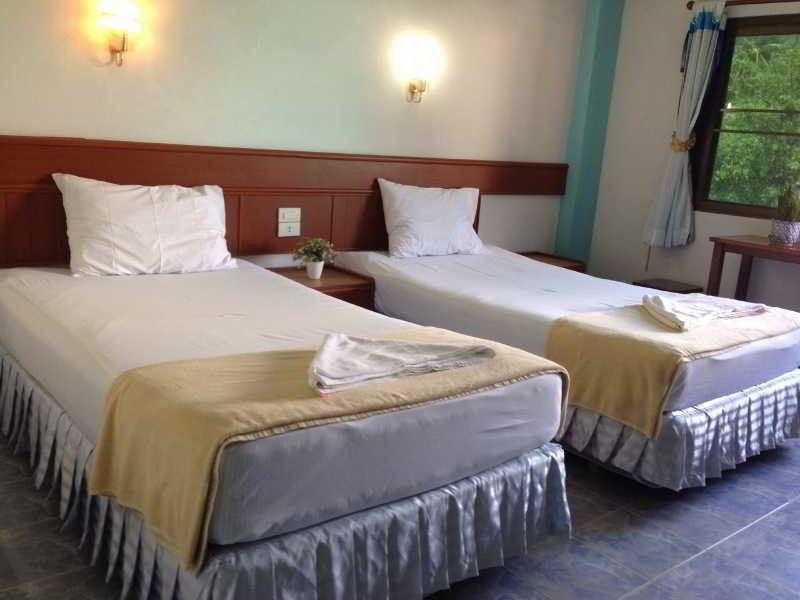 J Apartment Ao Nang Exterior photo