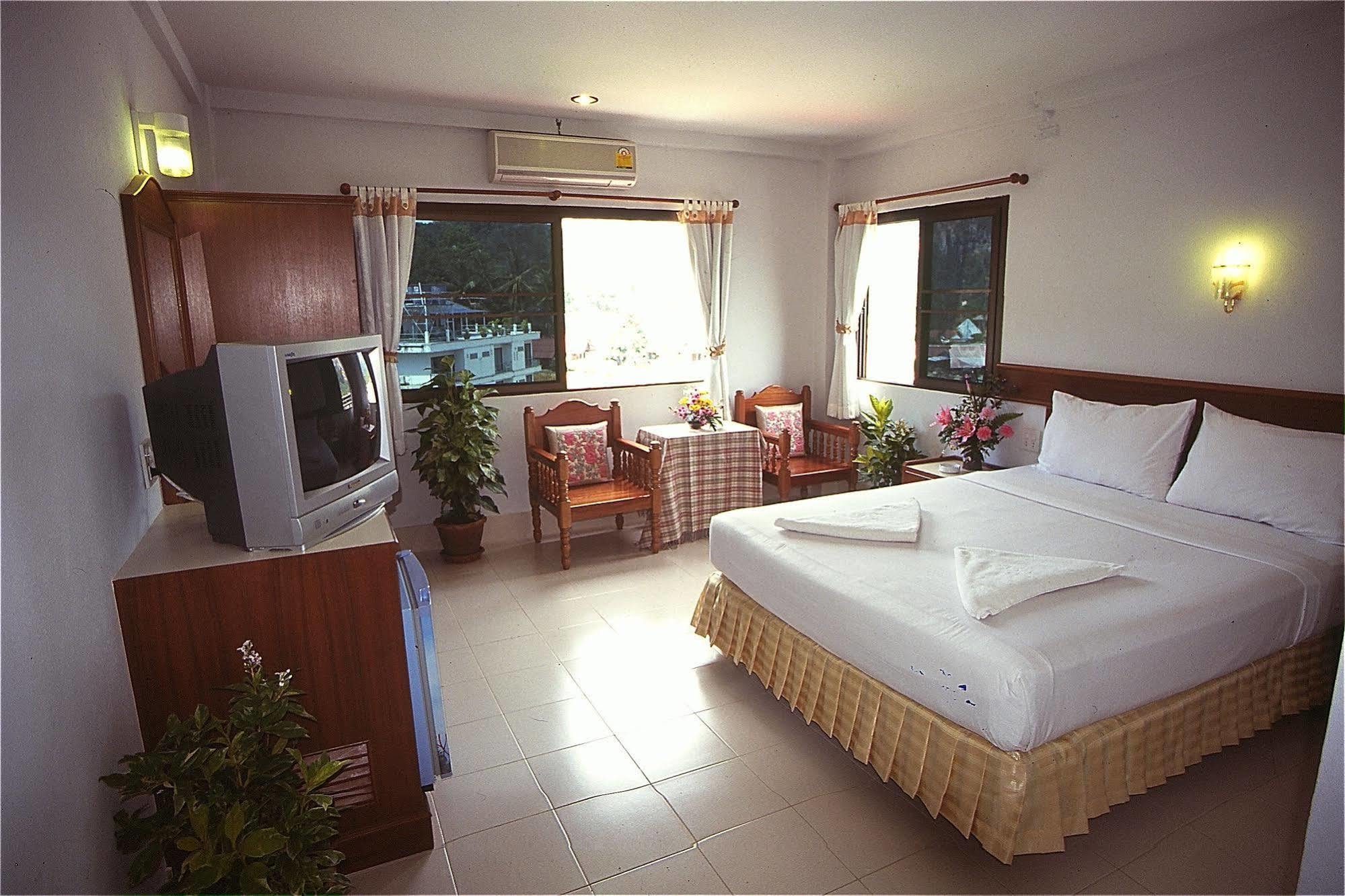 J Apartment Ao Nang Exterior photo